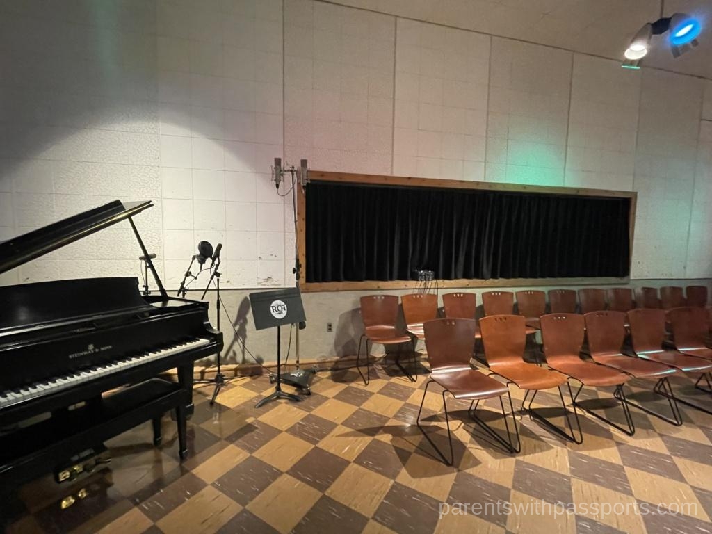 Historic RCA Studio B Tour – Parents With Passports